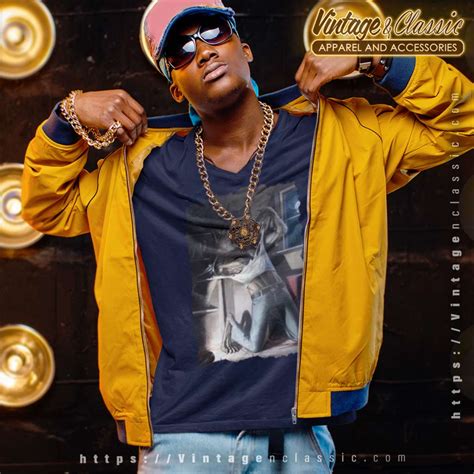 Wolf Ripping Tearing Shirt - Vintagenclassic Tee