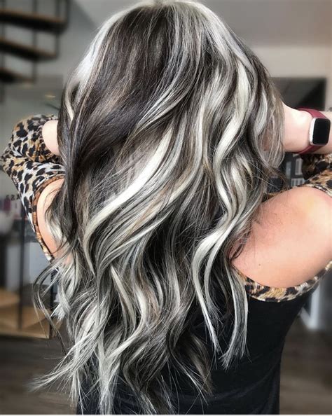 Pin by Melanie Lopez on Hair | Edgy blonde hair, Grey hair inspiration ...