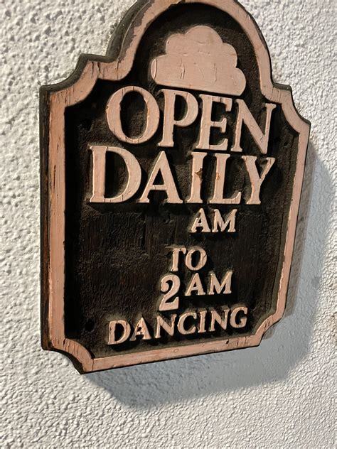 Pineapple Saloon Bar And Grill at Johnny Moe blog