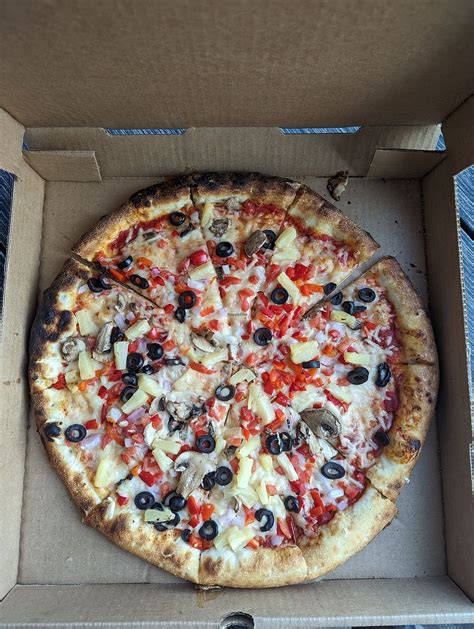 Great White Pizza - Panama City Beach Florida Restaurant - HappyCow