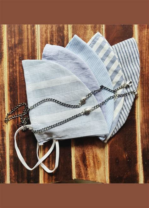 Get Set Of 5 Blue Masks+Fish Chain at ₹ 799 | LBB Shop