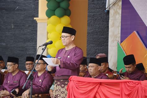 Jadi Pembina Upacara Hari Jadi Kabupaten Kampar ke-75, Pj Bupati Kampar ...