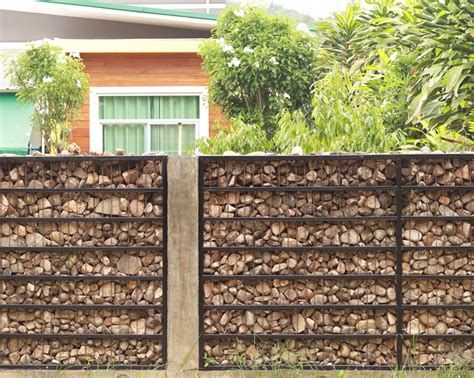 8 cheap fence ideas for beautiful boundaries | Real Homes
