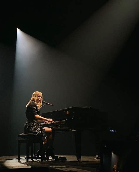 Taylor swift city of lover | Taylor swift pictures, Taylor swift ...