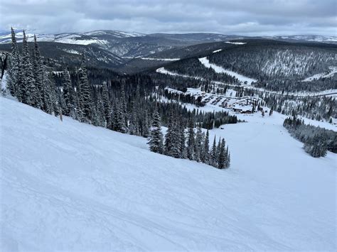 Lost Trail Powder Mountain Review - Ski North America's Best 100+ Resorts