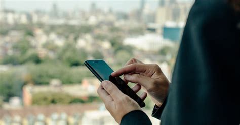 What is Geotargeting in Retail? Examples & Use Cases (2025) - Shopify India