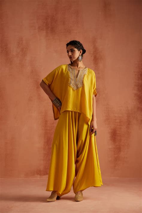 Shop Dhoti Set for Women Online in India – AVACARA