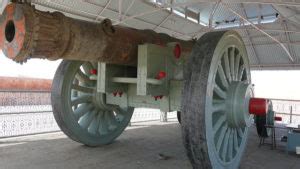 Considered the world’s biggest wheeled cannon, the 18th Century Jaivana ...