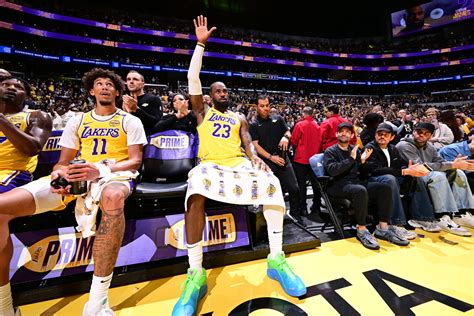 Starting 5, March 5: LeBron reaches 50K points, Cavs win 11th in a row ...