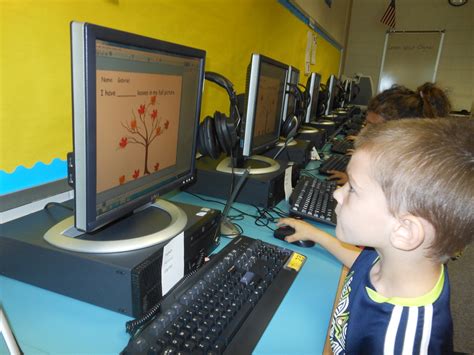 Kindergarten Computer Lab 的图像结果
