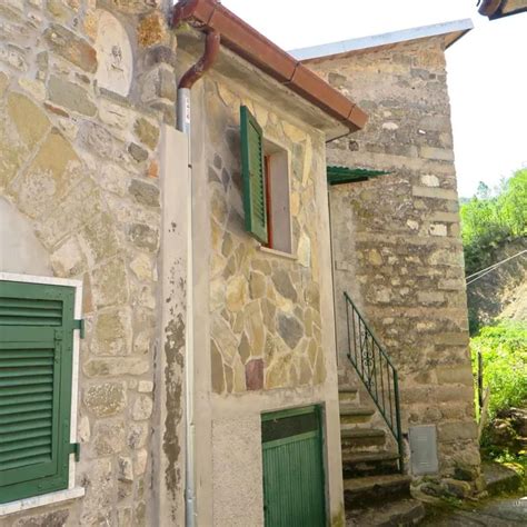 Cheap Houses in Italy | 🏠Listing is up on Patreon including all details Nestled in a peaceful ...