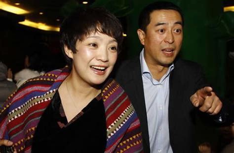 张嘉译妻子叫什么名字张嘉译现在的妻子照片2022已更新今日推荐