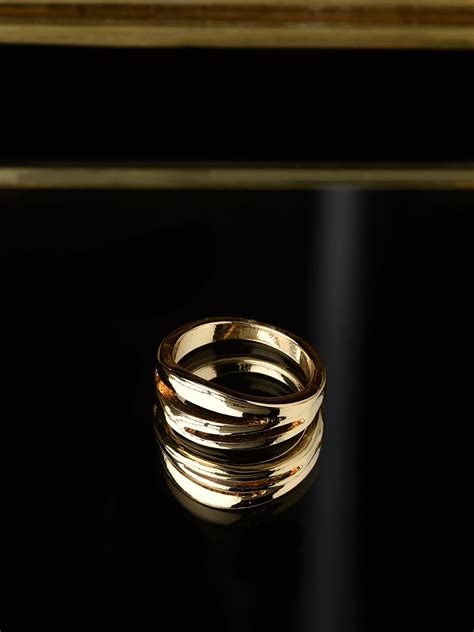 Accessorize London Women's Chunky Wave Ring Large