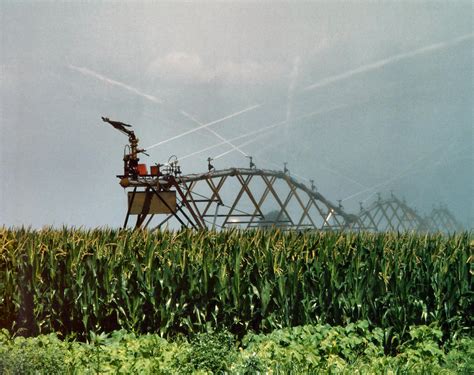 How center pivot irrigation helps my family’s farm - Minnesota Corn ...