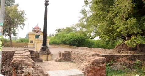 Tamilnadu Tourism: Varadharaja Perumal Temple, Sannasi Nallur, Ariyalur