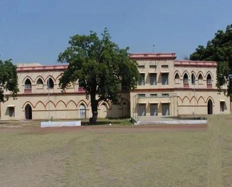 Government Science and Commerce College, Benazir Bhopal Campus: Photos ...