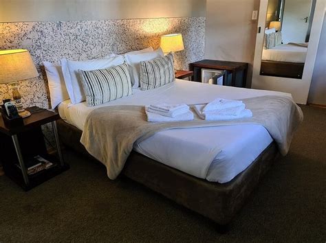 TAMBOTI RIDGE COTTAGE (Pongola, Africa) - B&B Reviews & Photos ...