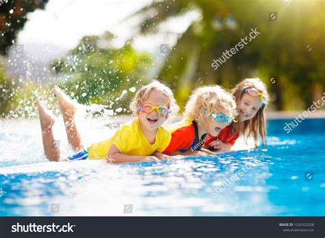 Swim Kids 的图像结果