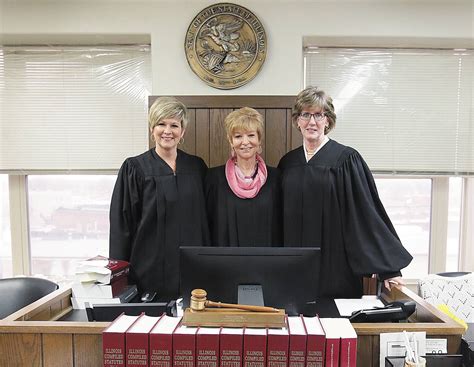 Judge Raccuglia to retire after 35 years on La Salle County bench ...