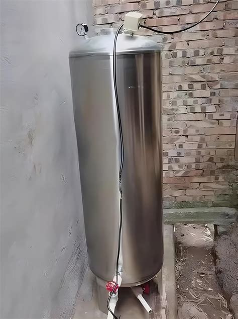Large-Capacity Stainless Steel Water Storage Tank/Pressurized Well ...