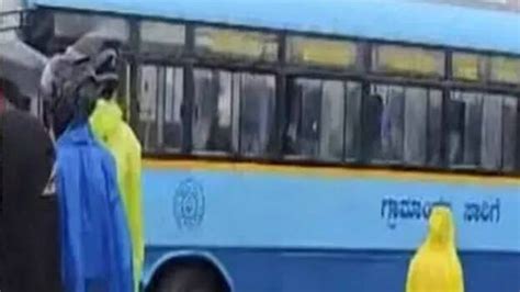 Six killed in Kasargod as speeding bus rams into waiting shed due to ...