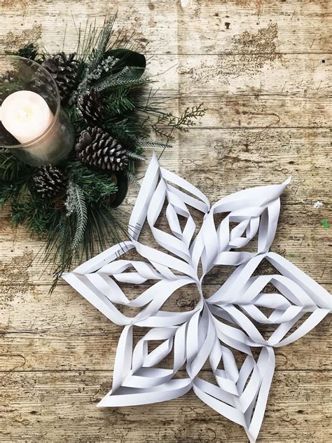 Easy Diy Paper Snowflakes Christmas Decoration