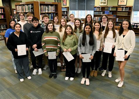 19 La Salle-Peru High School students named Illinois State Scholars ...