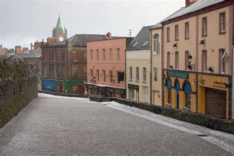 The Walled City of Derry, Belfast - TimesTravel