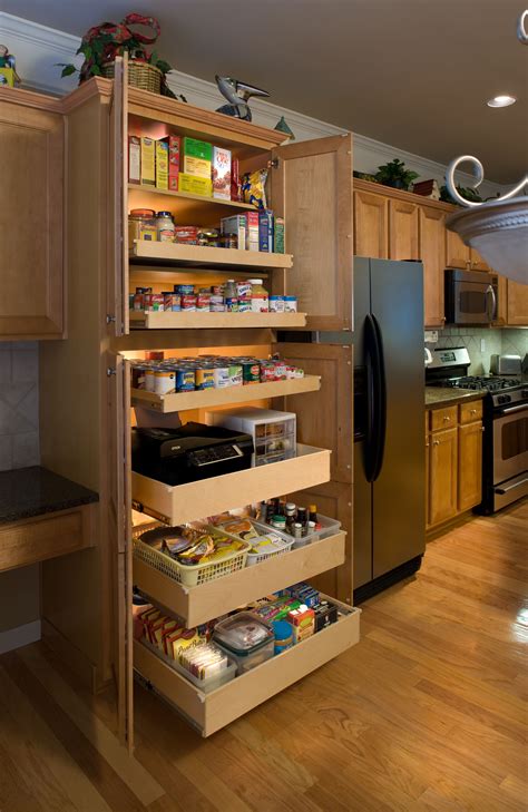 The Benefits Of A Pull Out Pantry Cabinet - Home Cabinets