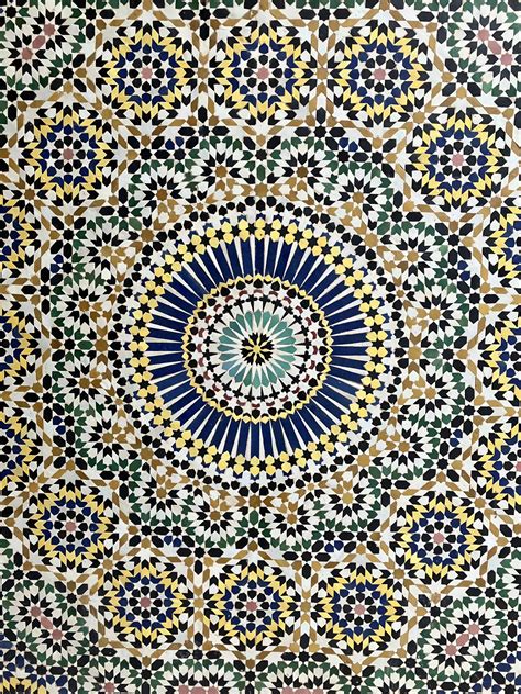 Artistry of Tiles: Exploring the Timeless Beauty of Moroccan Zellige ...