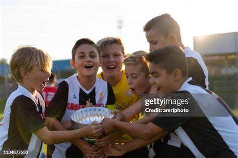 World Cup Best Young Player Trophy 的图像结果