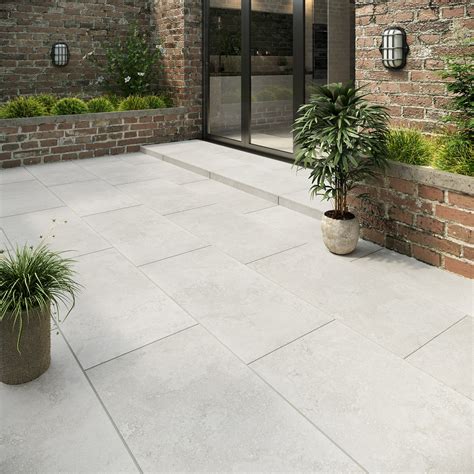 Mineral Shell Outdoor Porcelain Floor Tiles | Walls and Floors