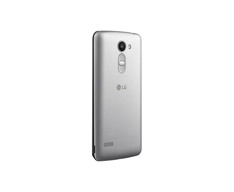 LG presenta LG Ray in Russia, un phablet di fascia bassa