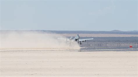 A-10 Thunderbolt IIs conduct ACE training on Rogers Dry Lake Bed ...