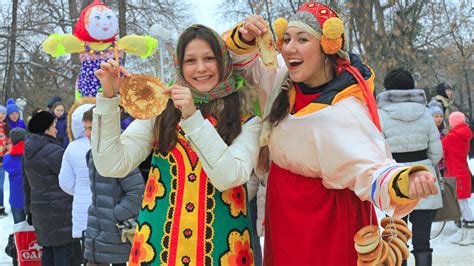 Частушки на Масленицу: смешные частушки для детей и взрослых