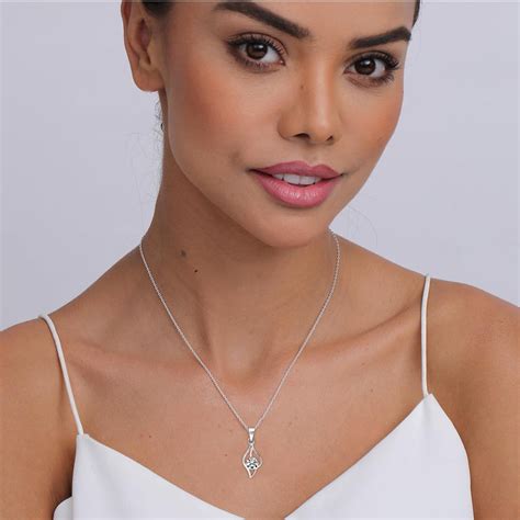 Silver Chains for Women & Girls Available in Latest Designs | TrueSilver