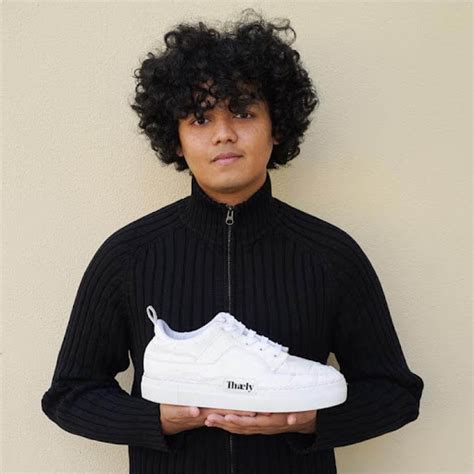 Thaely: 23 साल के भारतीय युवा का स्टार्टअप, प्लास्टिक की थैलियों ...