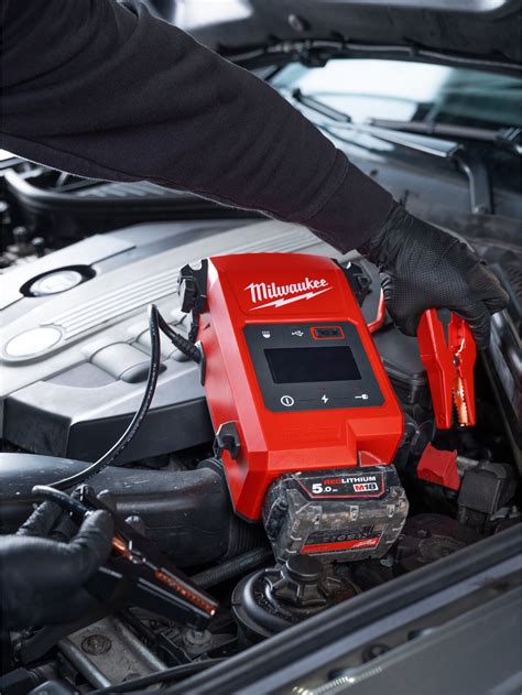 M18™ Jump Starter | Power Supplies | Milwaukee Tool EU