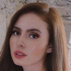 Nicole Aguilar [Model] Wiki, Net Worth, Biography, Age, Boyfriend