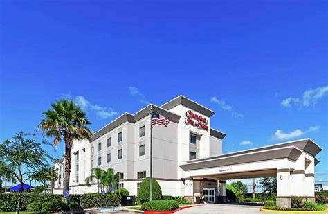 HAMPTON INN & SUITES HOUSTON-BUSH INTERCONTINENTAL APRT - Hotel Reviews ...