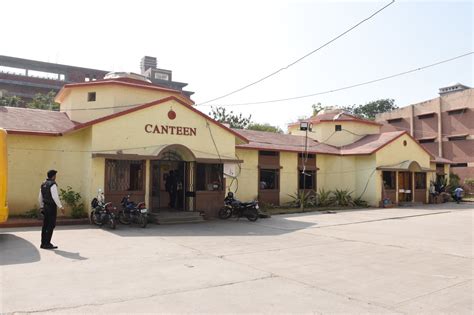 SVVV Shri Vaishnav Vidyapeeth Vishwavidyalaya