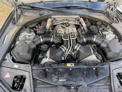 Blackout Motors - 2014 BMW M5 SPORT TWIN-TURBO PREMIUM V8