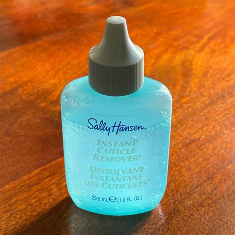 Buy Sally Hansen Instant Cuticle Remover Liquid, 29.5Ml Online at Low ...