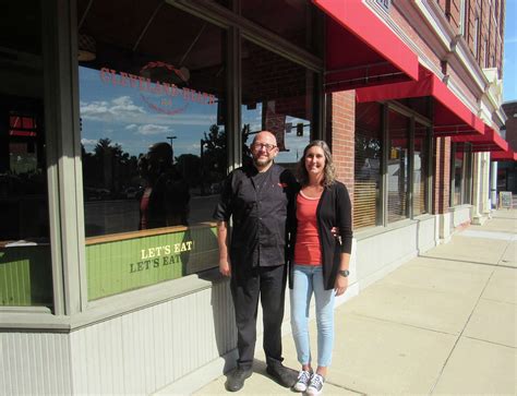 Cleveland-Heath remains popular restaurant in Edwardsville