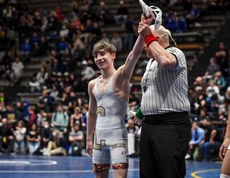 7 vignettes from a hectic first night of District 11 3A wrestling ...