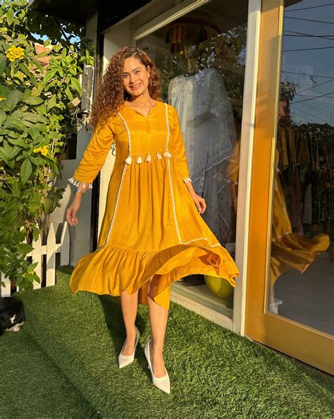 Best Latest Ladies Kurta Suit Sets | Buy Women Cotton Suits Online