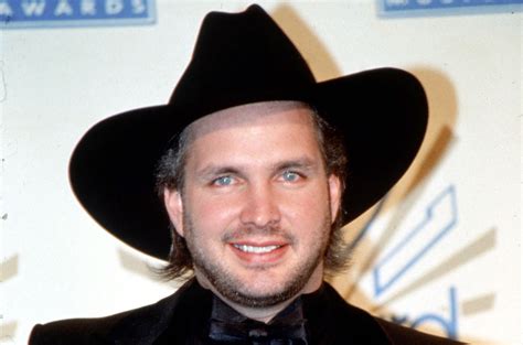 Garth Brooks No Hat
