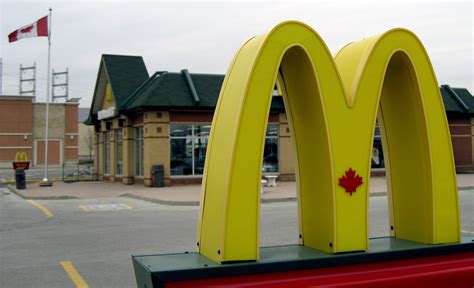 McDonalds Responds To ‘Pink Slime’ Claims In YouTube Campaign Starring ...