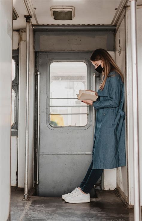 電車ドア 画像 - Freepikで無料ダウンロード