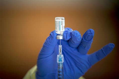 Pausing Johnson & Johnson vaccines shows monitoring system is working: Experts - Good Morning ...